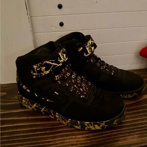 Boys black and yellow Fila basketball shoes